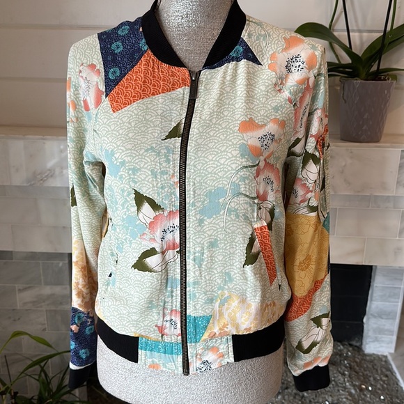 Sanctuary Mixed Asian Patchwork Print Bomber Jacket Size XS - Picture 3 of 11